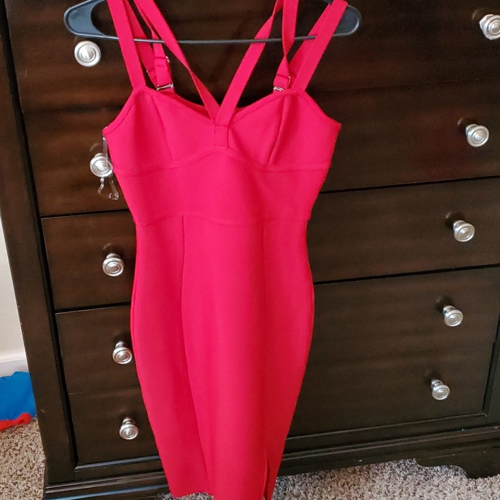 Dress - Picture 2 of 6